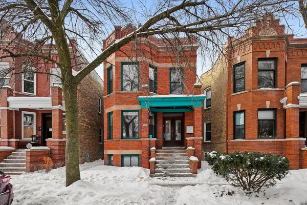 $2,200 | 2642 North Sacramento Avenue, Unit G, Chicago, IL 60647