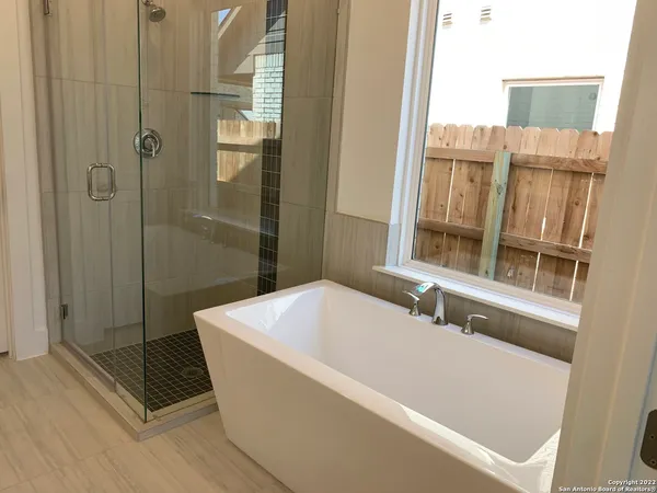 $2,995 | 1048 Easy Gruene, New Braunfels, TX 78130