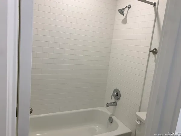 $2,995 | 1048 Easy Gruene, New Braunfels, TX 78130