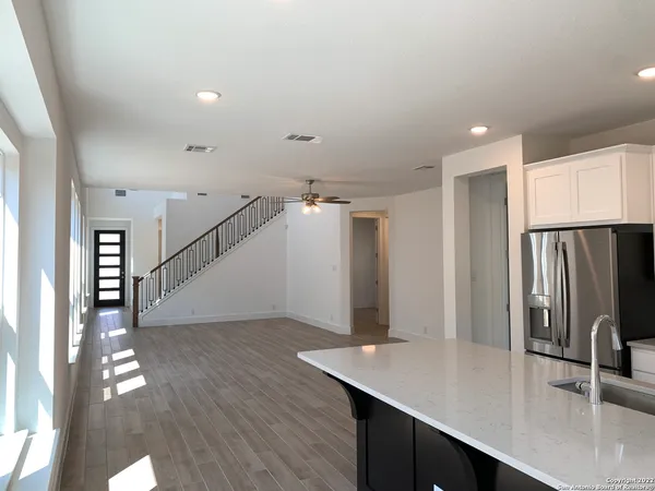 $2,995 | 1048 Easy Gruene, New Braunfels, TX 78130