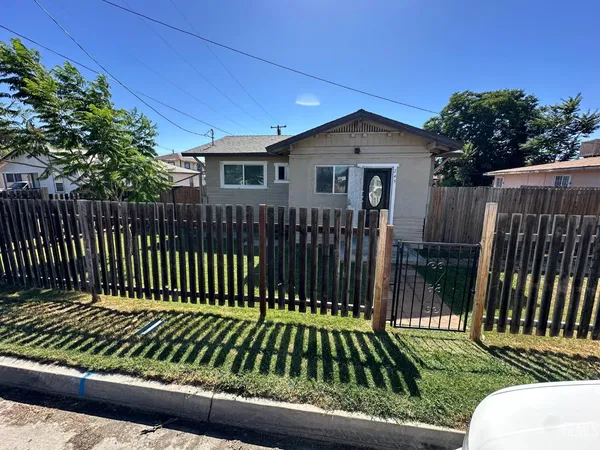 $250,000 | Undisclosed Address, Bakersfield, CA 93304