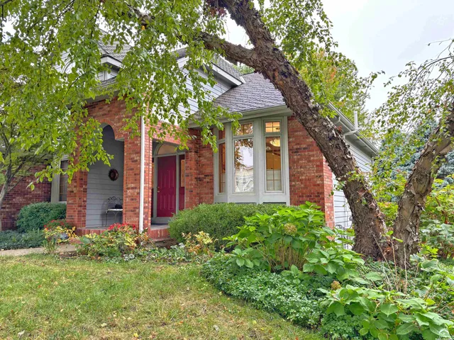 $489,900 | 2109 Riviera Drive, Lawrence, KS 66047