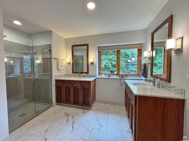 $489,900 | 2109 Riviera Drive, Lawrence, KS 66047