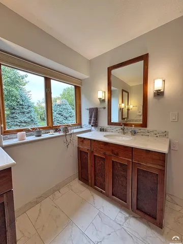 $489,900 | 2109 Riviera Drive, Lawrence, KS 66047