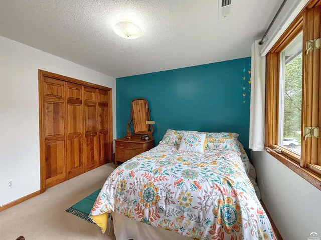 $489,900 | 2109 Riviera Drive, Lawrence, KS 66047