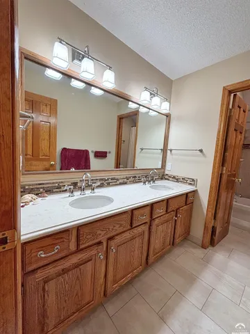 $489,900 | 2109 Riviera Drive, Lawrence, KS 66047