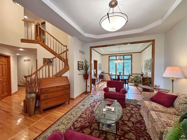 $489,900 | 2109 Riviera Drive, Lawrence, KS 66047