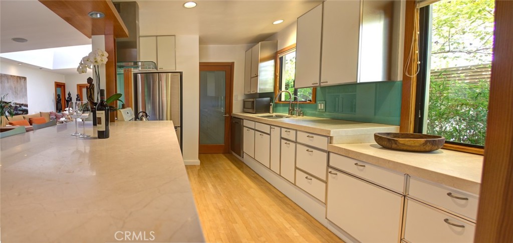 1025 Indiana Avenue Venice, CA 90291 - Photo 21 of 42