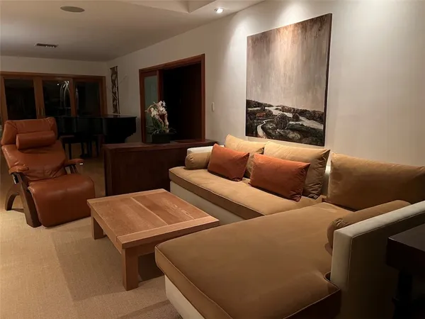 $11,500 | 1025 Indiana Avenue, Venice, CA 90291