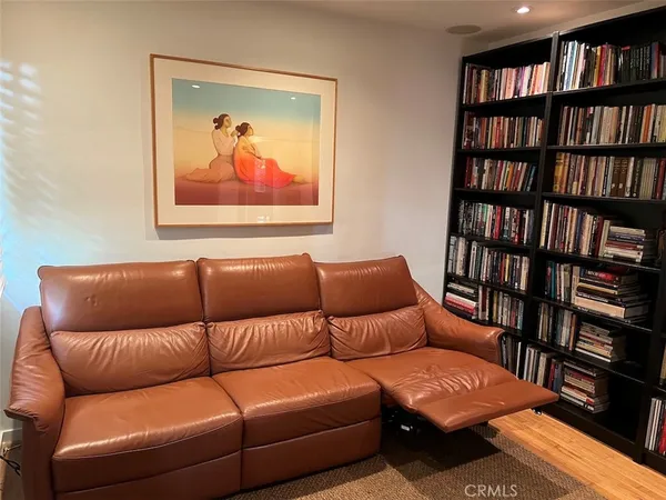 $11,500 | 1025 Indiana Avenue, Venice, CA 90291