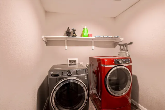 $2,200 | 14919 Hartsmith Drive, Austin, TX 78725