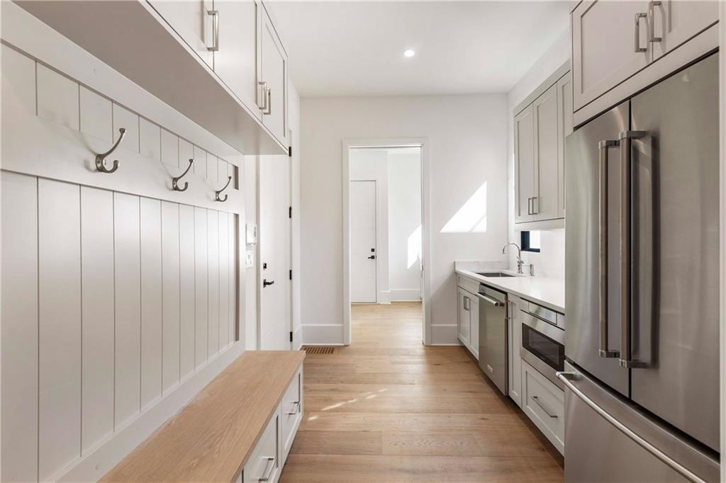 388 Londonberry Road Northwest Sandy Springs, GA 30327 - Photo 26 of 84
