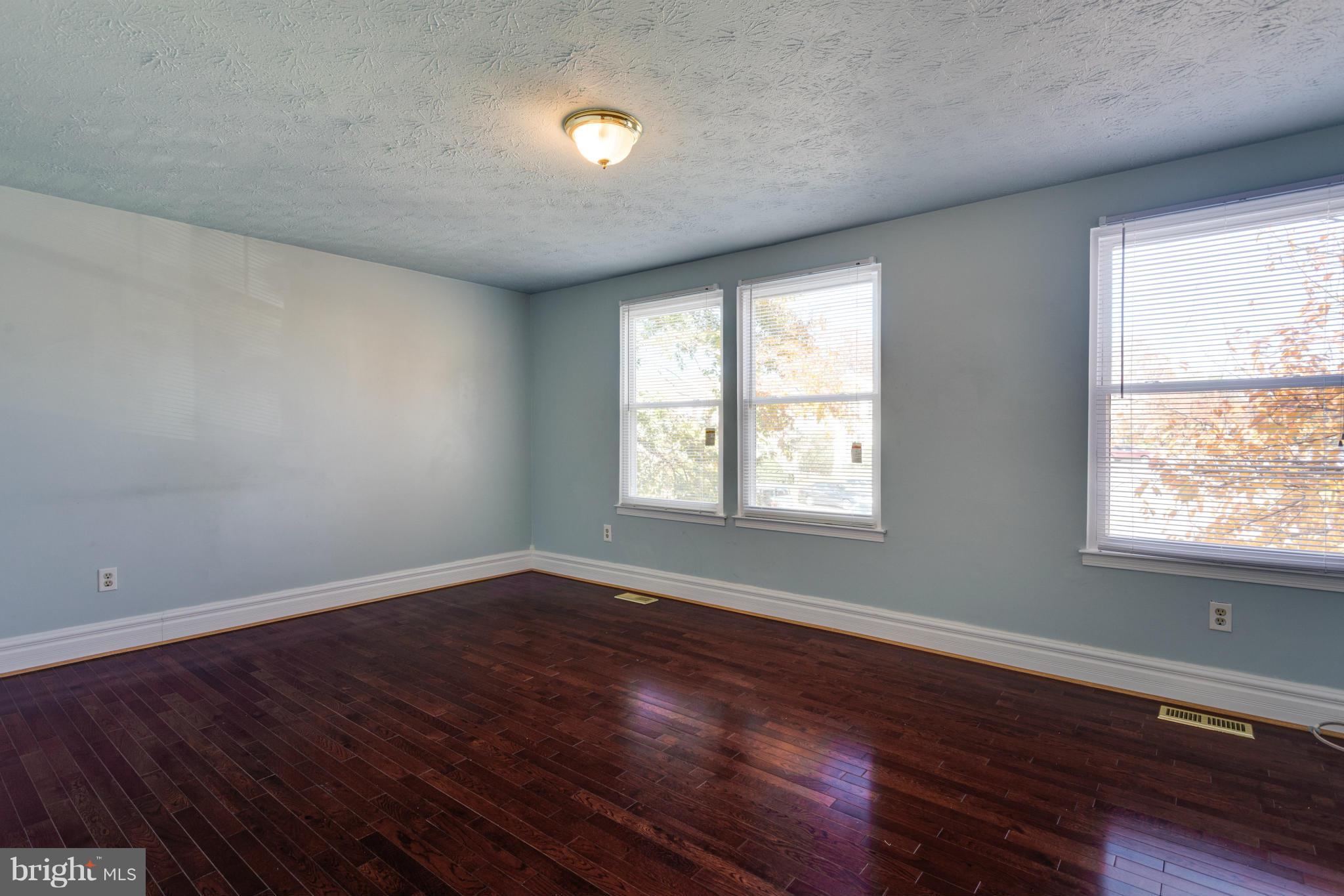7488 Wounded Knee Road Lorton, VA 22079 - Photo 21 of 28 Bedroom