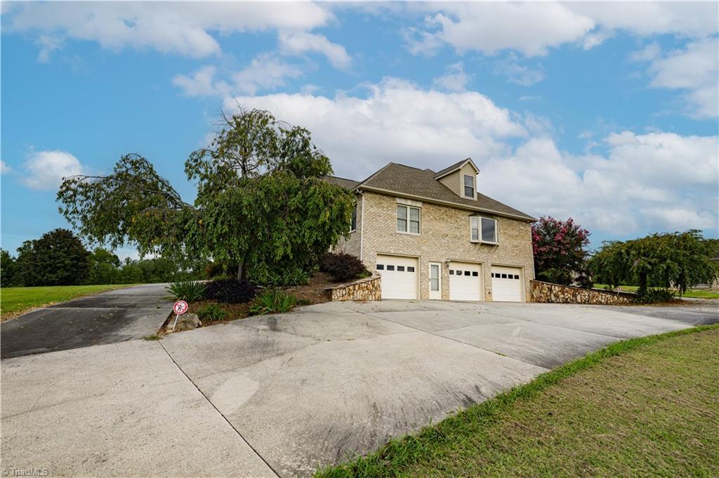 13177 Philpott Road Alton, VA 24520 - Photo 11 of 47