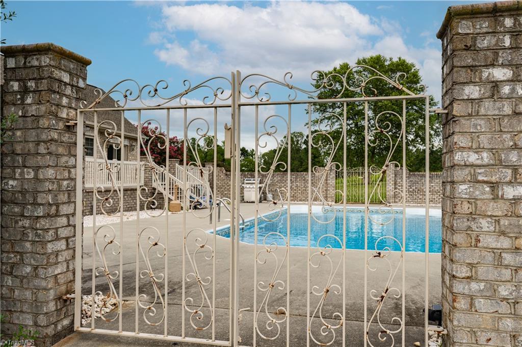 13177 Philpott Road Alton, VA 24520 - Photo 10 of 47