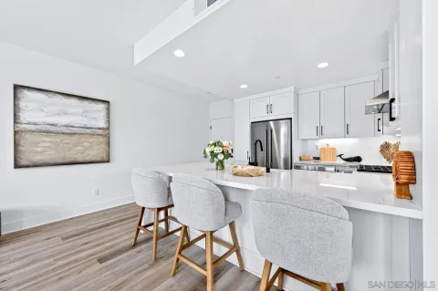 $1,549,999 | 1101 Catania Court, Unit 201, Encinitas, CA 92024