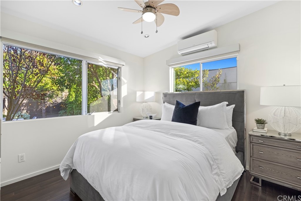 970 Baja Street Laguna Beach, CA 92651 - Photo 12 of 27 a bedroom with bed and window