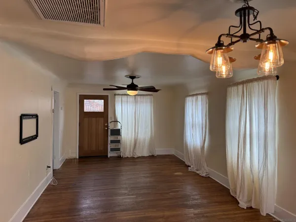 $2,250 | 3669 Swift Avenue, San Diego, CA 92104