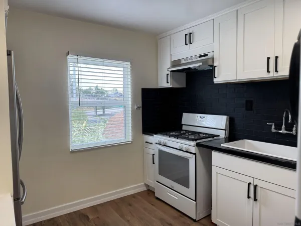 $2,000 | 3669 Swift Avenue, San Diego, CA 92104