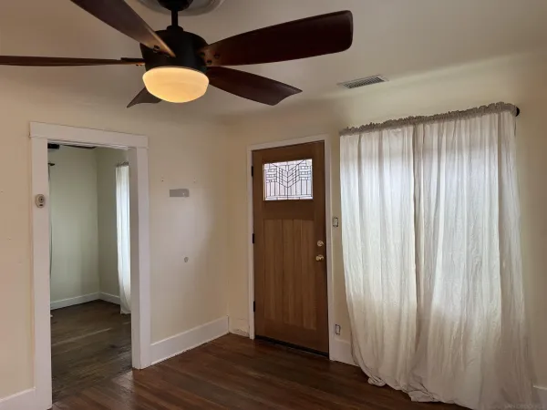 $2,250 | 3669 Swift Avenue, San Diego, CA 92104