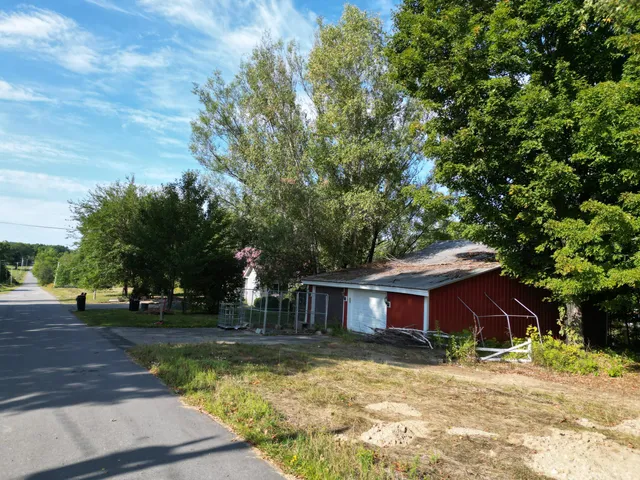 $109,000 | 106 Old Military Road, Winn, ME 04495