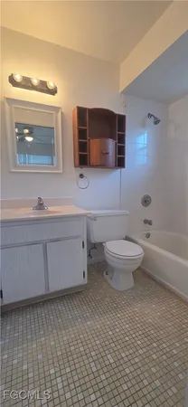 $1,300 | 3609 Southeast 9th Place, Unit 1, Cape Coral, FL 33904