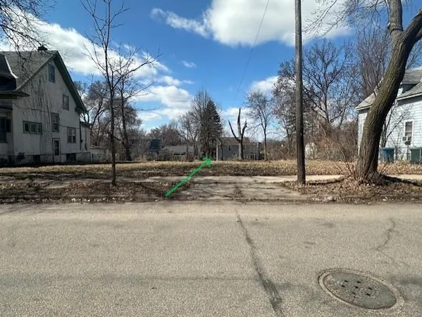 $40,000 | 719 Russell Avenue North, Minneapolis, MN 55411