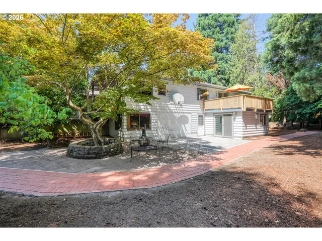 $735,000 | 8000 Southwest Wareham Circle, Portland, OR 97223