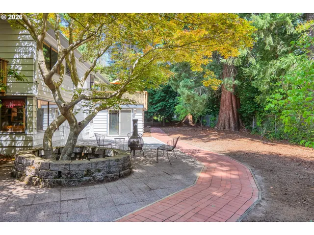 $735,000 | 8000 Southwest Wareham Circle, Portland, OR 97223