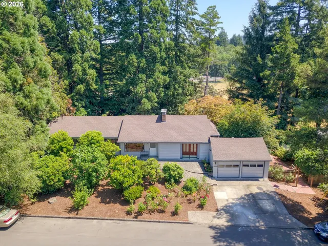 $735,000 | 8000 Southwest Wareham Circle, Portland, OR 97223