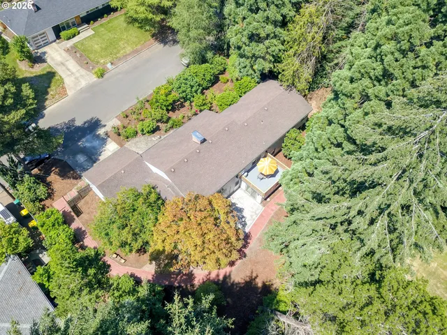 $735,000 | 8000 Southwest Wareham Circle, Portland, OR 97223