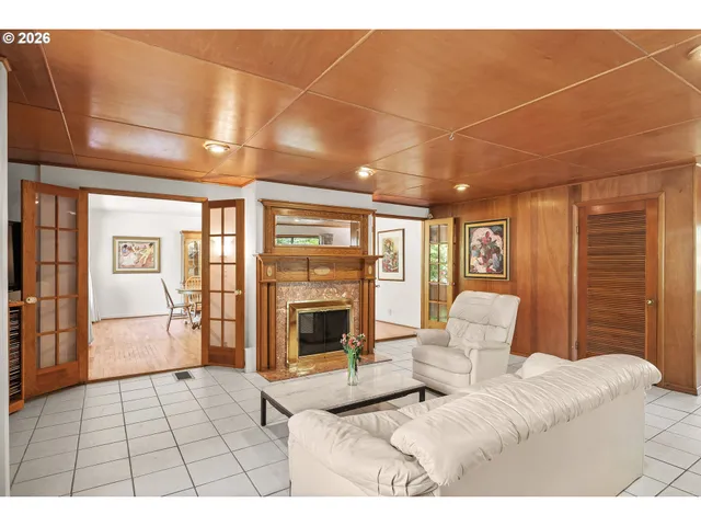 $735,000 | 8000 Southwest Wareham Circle, Portland, OR 97223