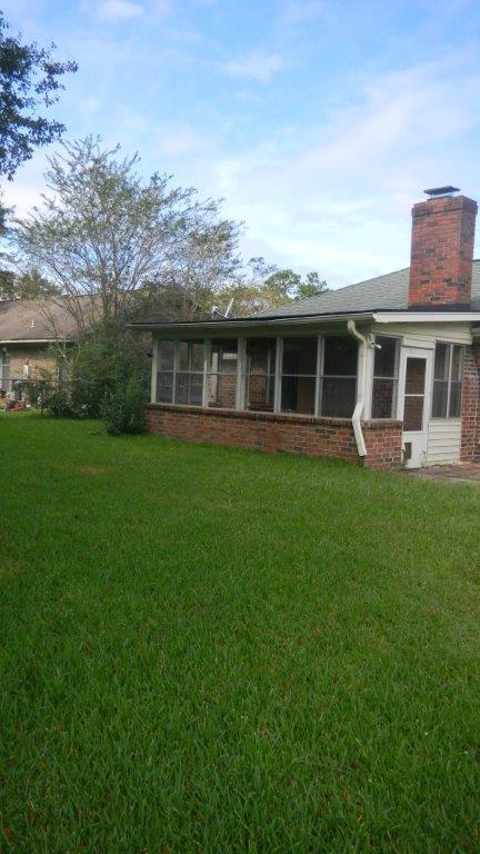 818 Beauregard Road Summerville, SC 29486 - Photo 3 of 13 IMG_3144