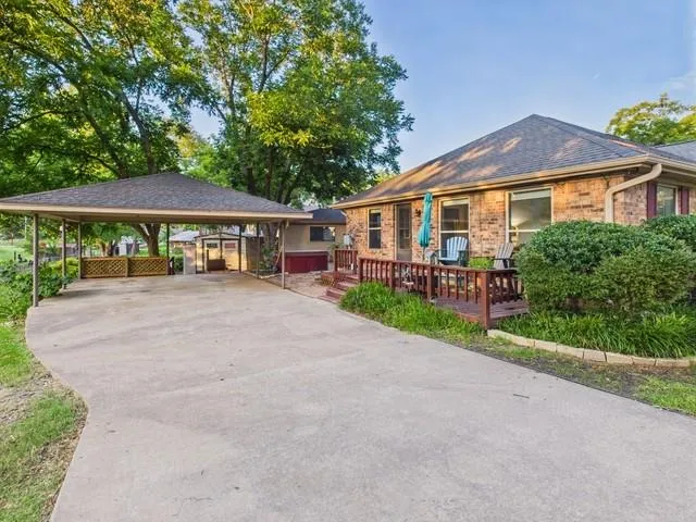 $644,900 | 102 Misty Glen Circle, Gun Barrel City, TX 75156