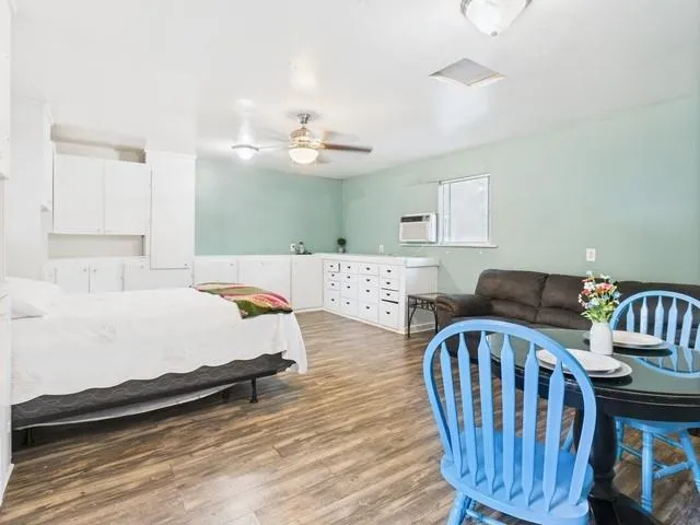 $644,900 | 102 Misty Glen Circle, Gun Barrel City, TX 75156