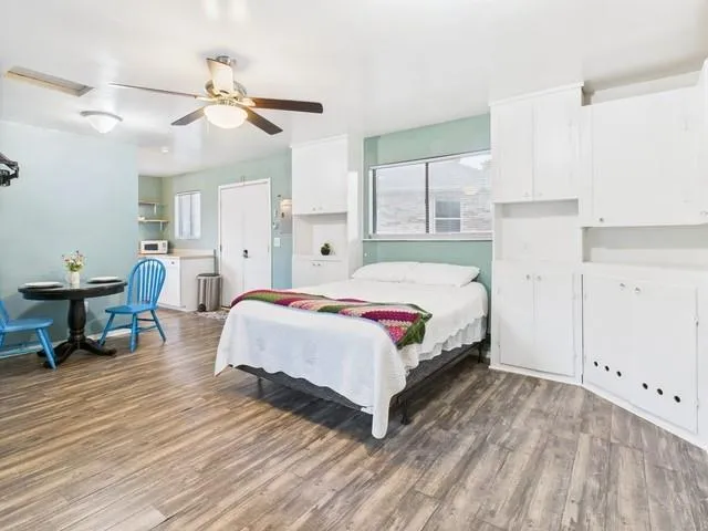 $644,900 | 102 Misty Glen Circle, Gun Barrel City, TX 75156