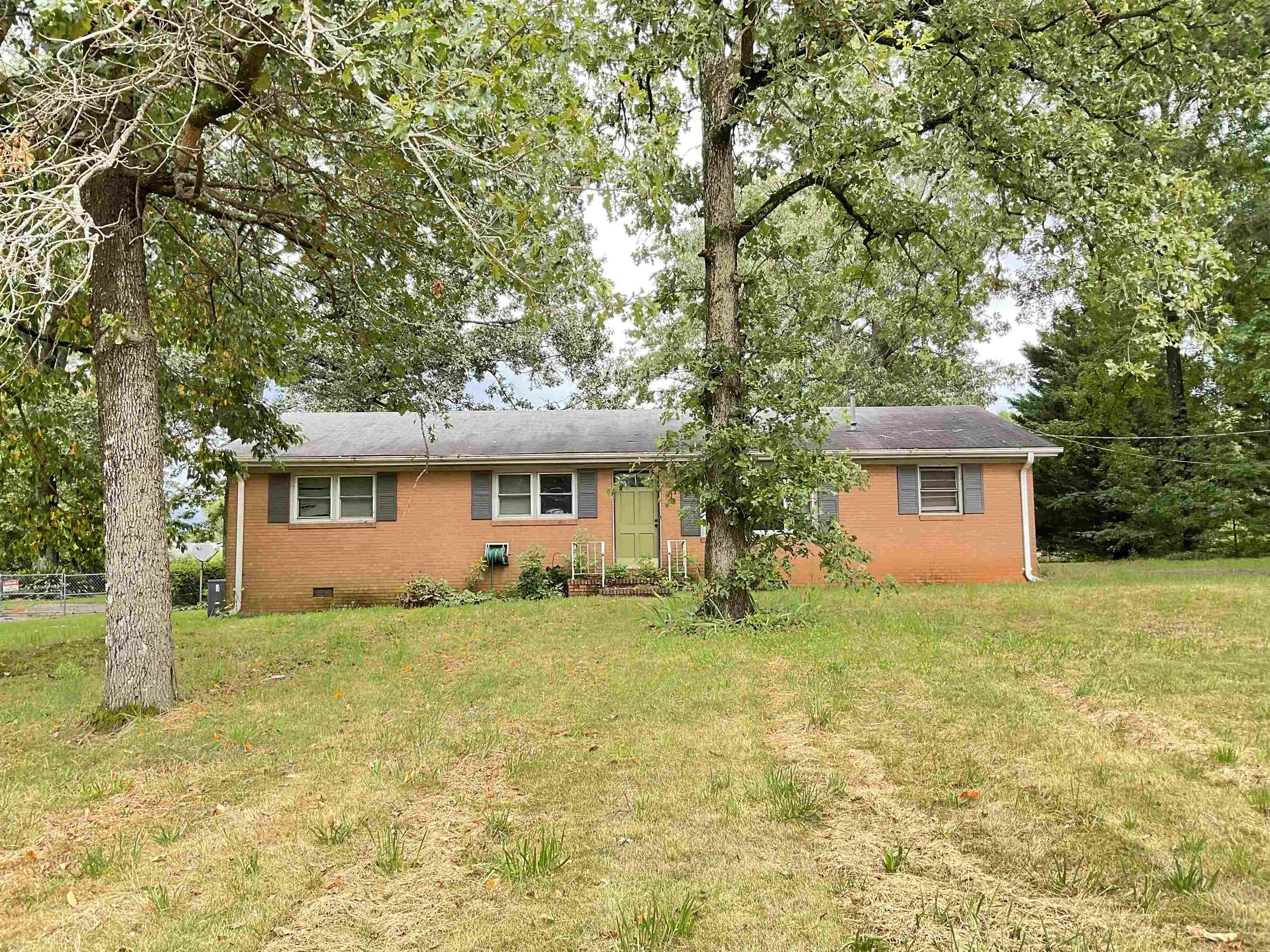 399 Wadsworth Road Spartanburg, SC 29301 - Photo 1 of 12 Gallery Image 1
