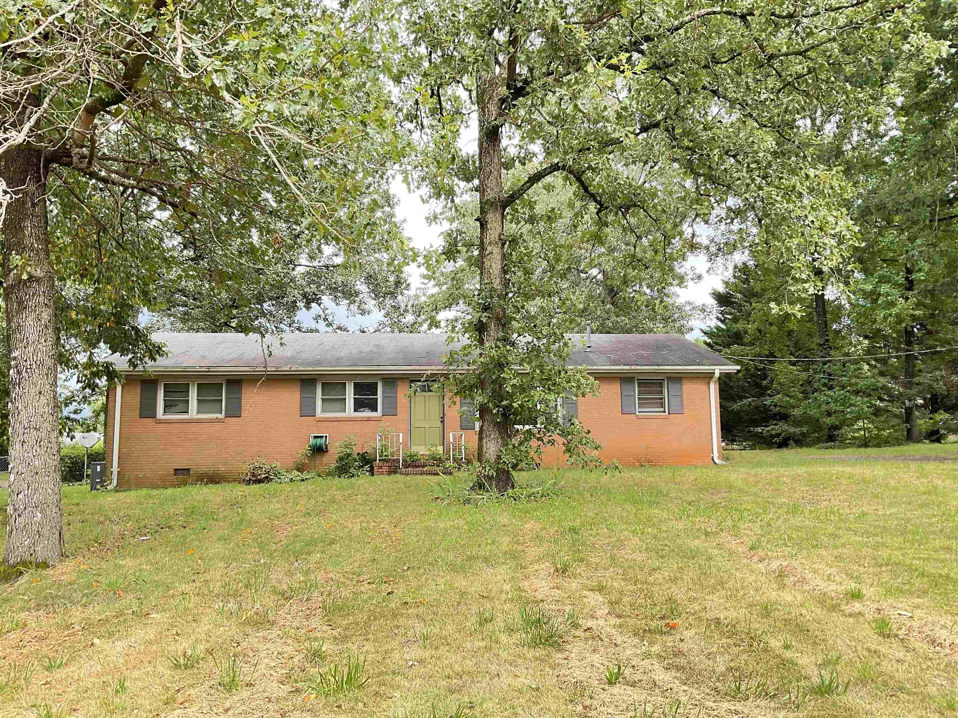 399 Wadsworth Road Spartanburg, SC 29301 - Photo 2 of 12 Gallery Image 2
