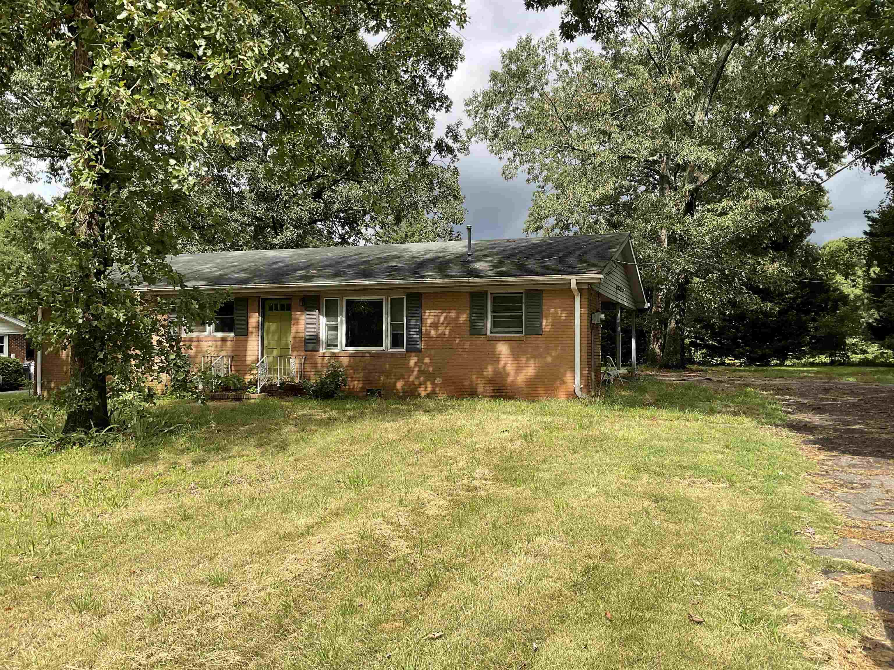 399 Wadsworth Road Spartanburg, SC 29301 - Photo 4 of 12 Gallery Image 4