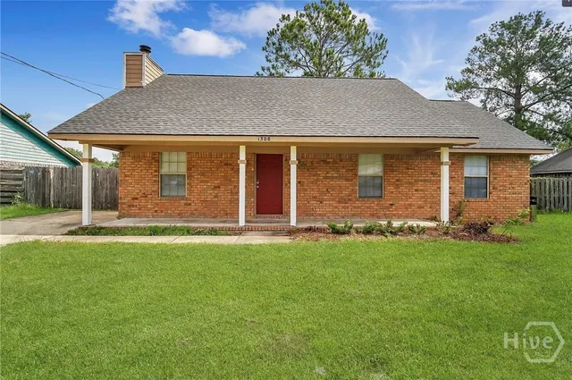 $1,675 | 1308 Tower Drive, Hinesville, GA 31313