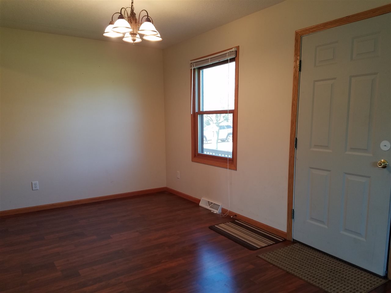 310 Wild Rice Lane Dixon, IL 61021 - Photo 6 of 20 Gallery Image 6