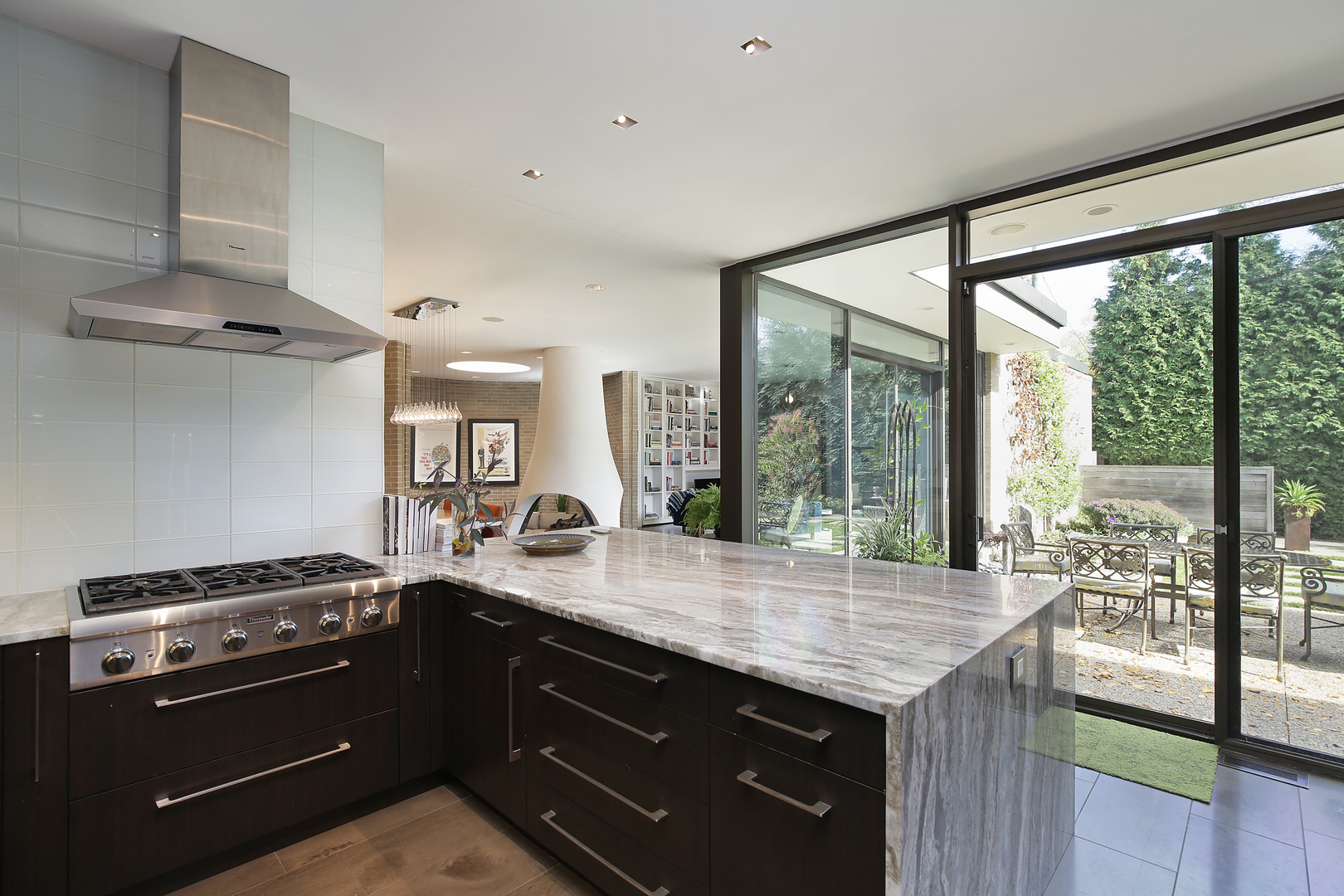 643 Sheridan Road Evanston, IL 60202 - Photo 10 of 29 a kitchen with a stove and a sink