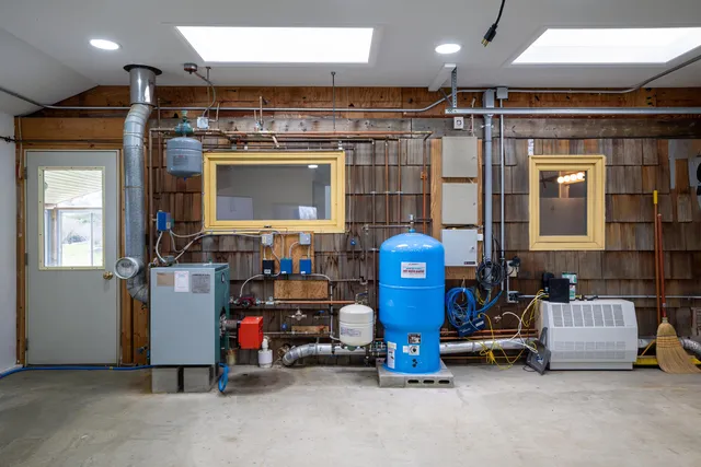 $699,000 | 4 Seawall Point Lane, Southwest Harbor, ME 04679