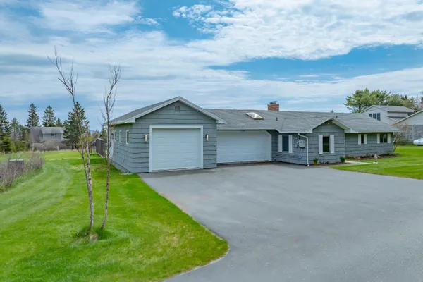 $699,000 | 4 Seawall Point Lane, Southwest Harbor, ME 04679