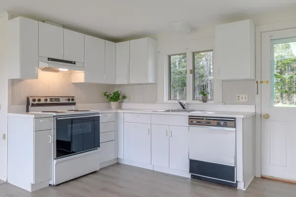 $699,000 | 4 Seawall Point Lane, Southwest Harbor, ME 04679