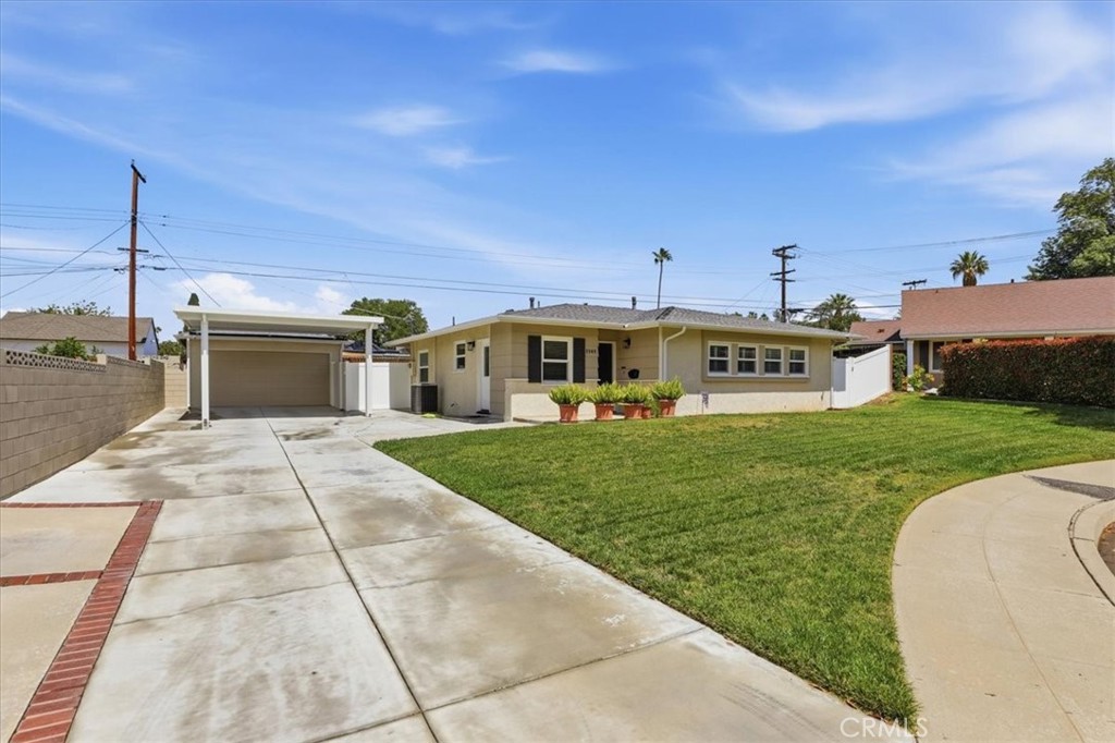 2909 Pecos Way Riverside, CA 92506 - Photo 4 of 46