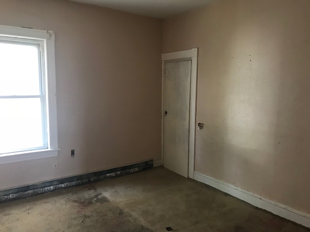 307 Broadway Fall River, MA 02721 - Photo 9 of 29 Gallery Image 9