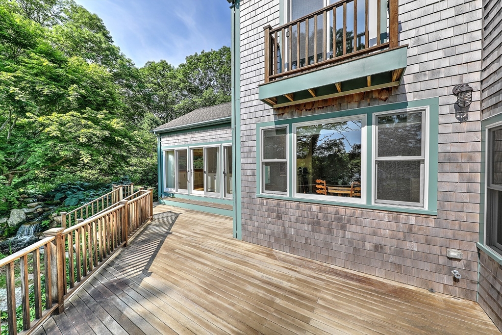 136 Cadmans Neck Road Westport, MA 02790 - Photo 16 of 41