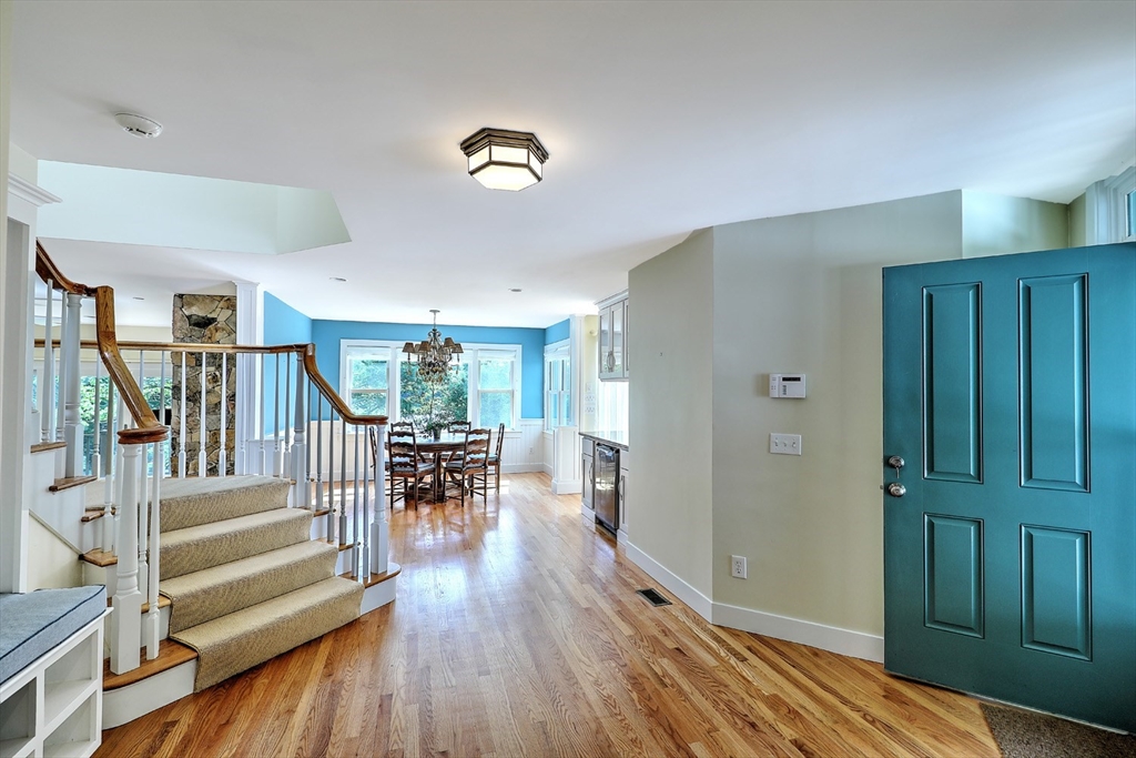 136 Cadmans Neck Road Westport, MA 02790 - Photo 2 of 41