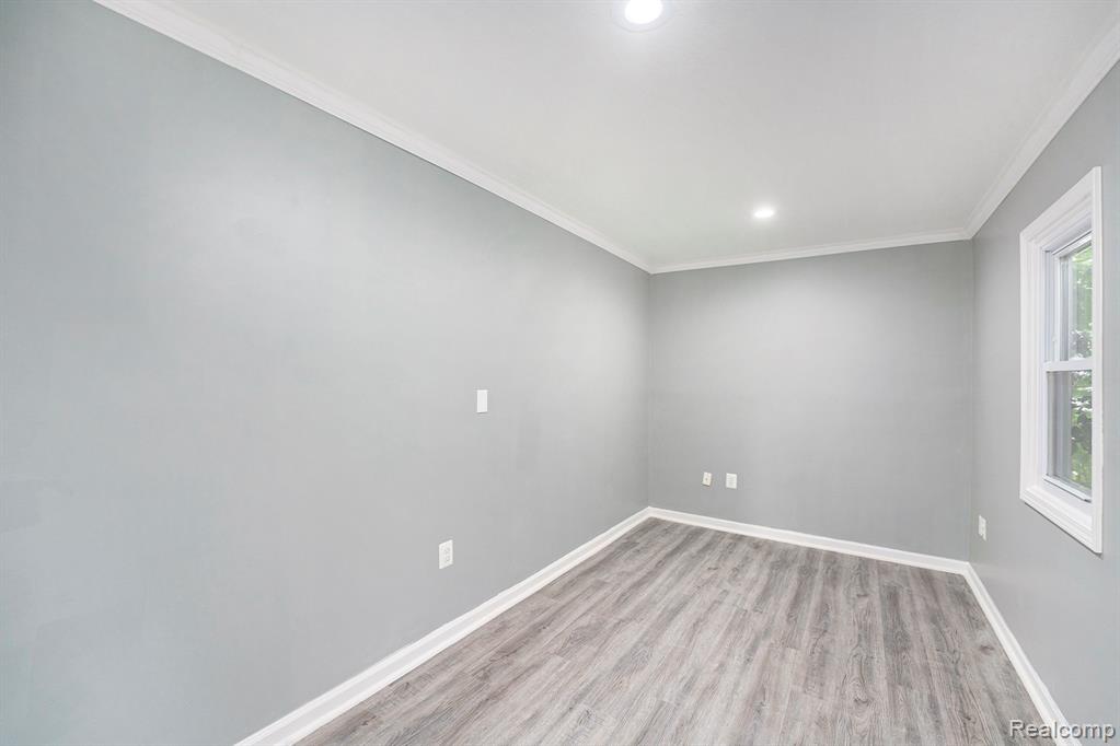 1290 Hunter Road Brighton, MI 48114 - Photo 4 of 43 Gallery Image 4